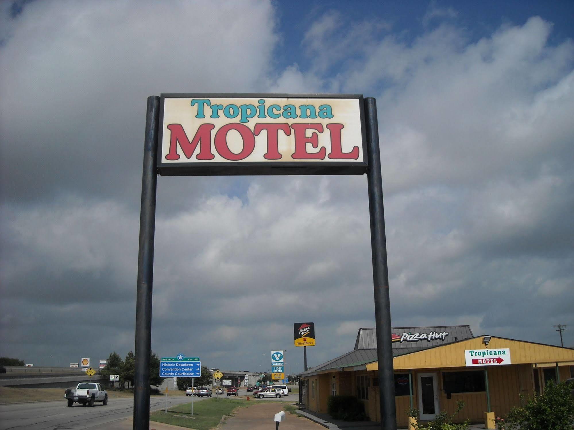 Tropicana Motel Bastrop Exteriör bild